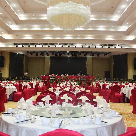 Yinruilin International Hotel Куньмін Екстер'єр фото