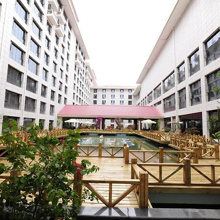 Yinruilin International Hotel Куньмін Екстер'єр фото