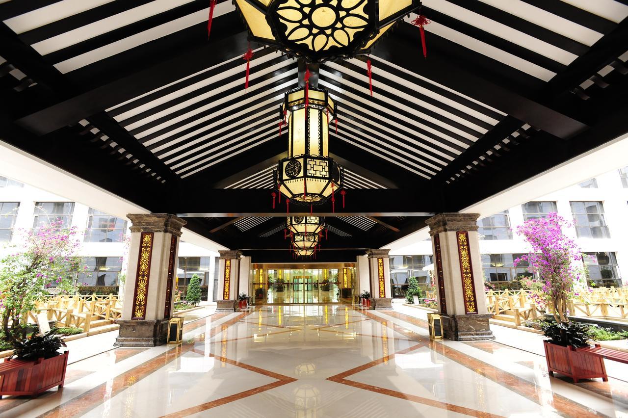 Yinruilin International Hotel Куньмін Екстер'єр фото