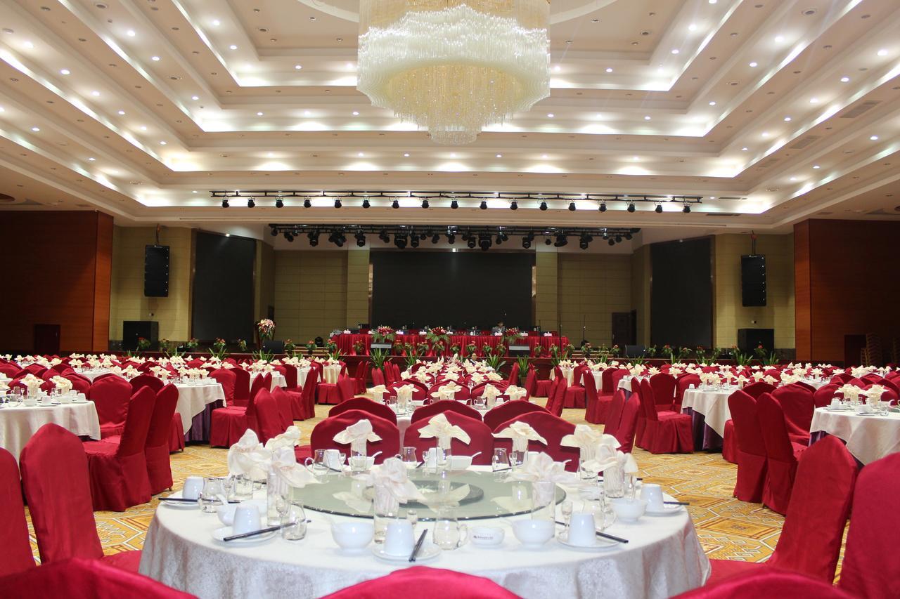 Yinruilin International Hotel Куньмін Екстер'єр фото